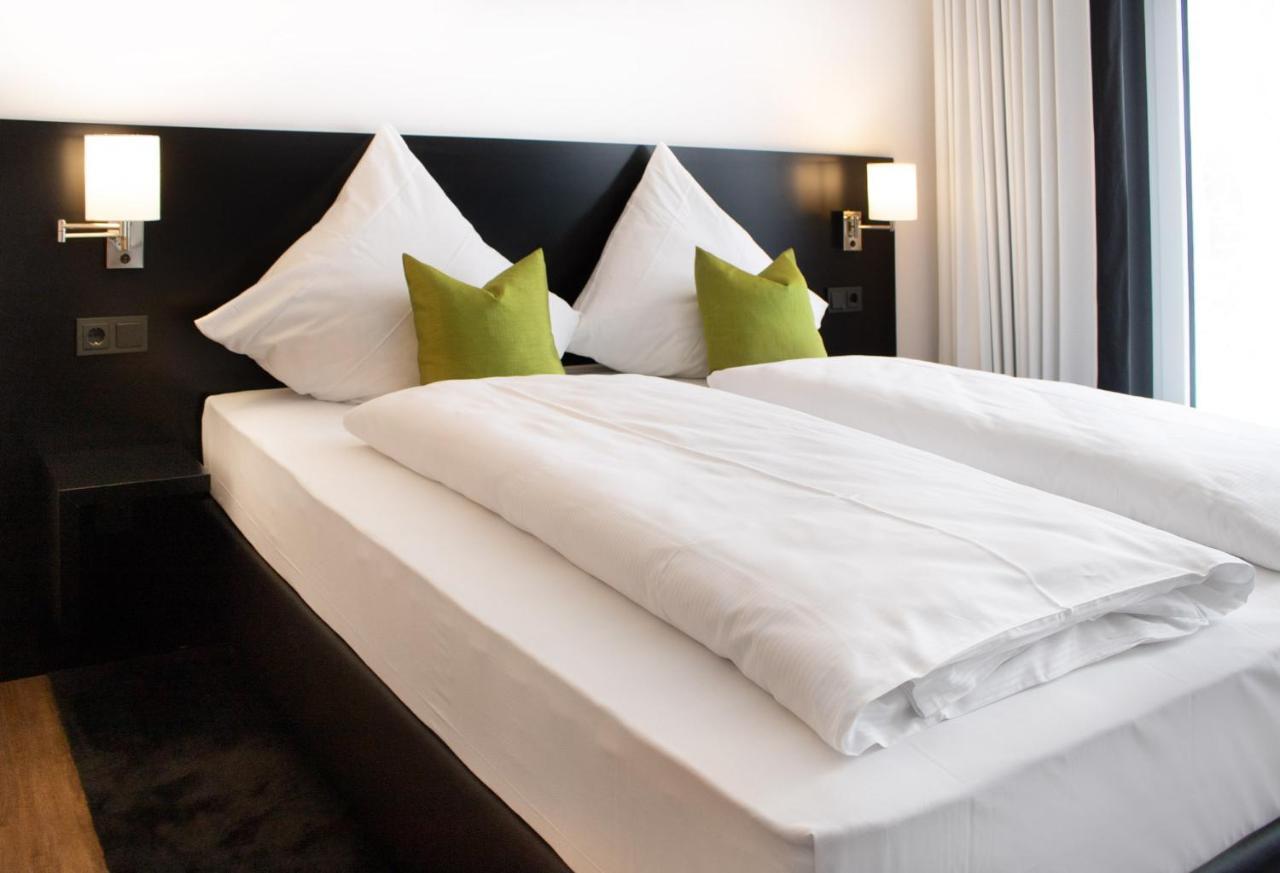 Tu Hotel By Wmm Hotels Tuningen Ngoại thất bức ảnh